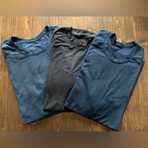 Lululemon men’s training shirts